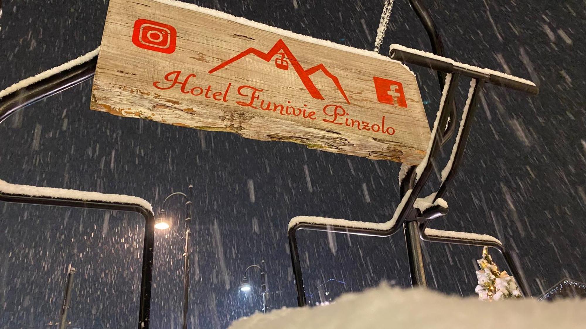 Casteluce Hotel Funivie Pinzolo Ngoại thất bức ảnh