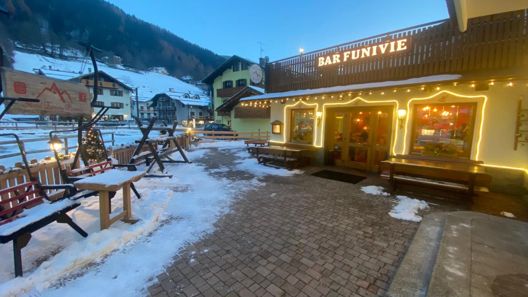 Casteluce Hotel Funivie Pinzolo Ngoại thất bức ảnh